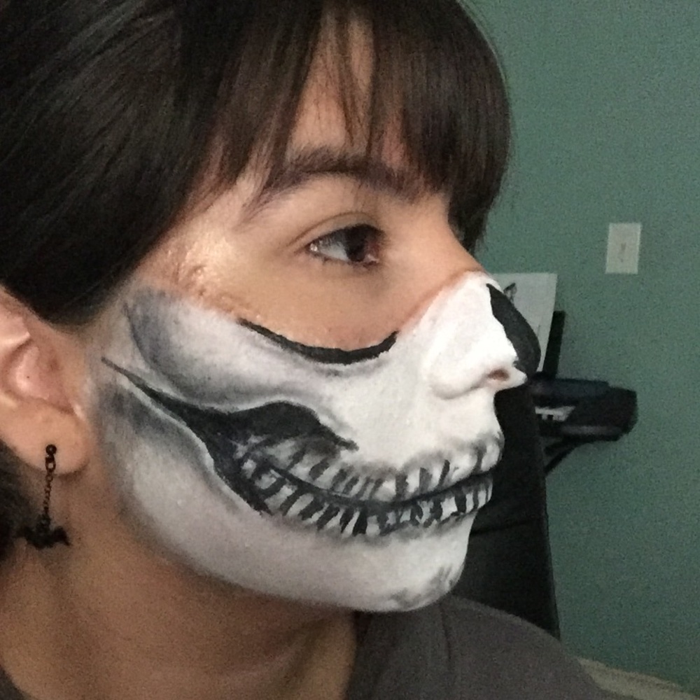 Meet your Posher, Daniela